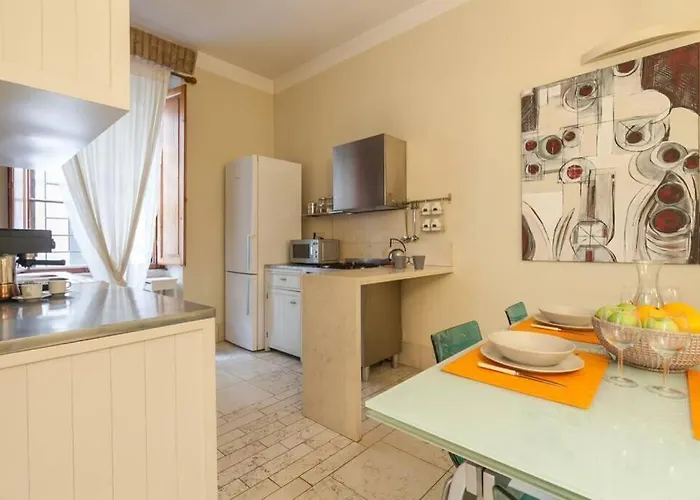 Borgo Pio - Quite And Spacious Roma