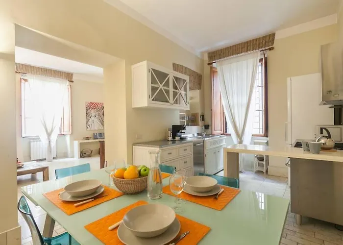 Borgo Pio - Quite And Spacious * Roma