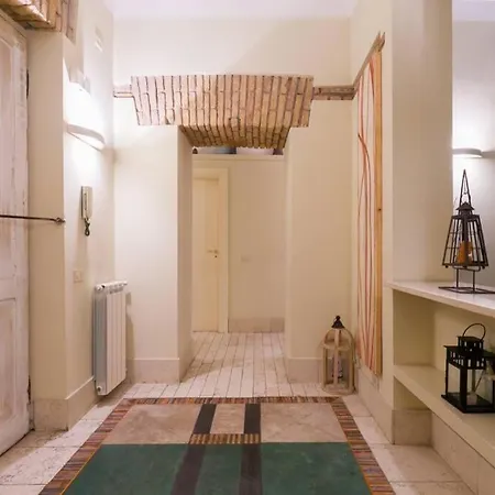 Apartment Borgo Pio - Quite And Spacious